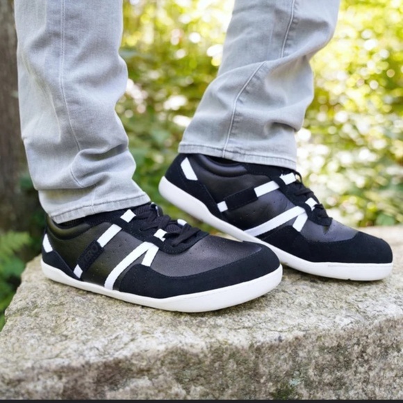 XERO KELSO BLACK AND WHITE BAREFOOT SNEAKERS SIZE 9 - Picture 1 of 14